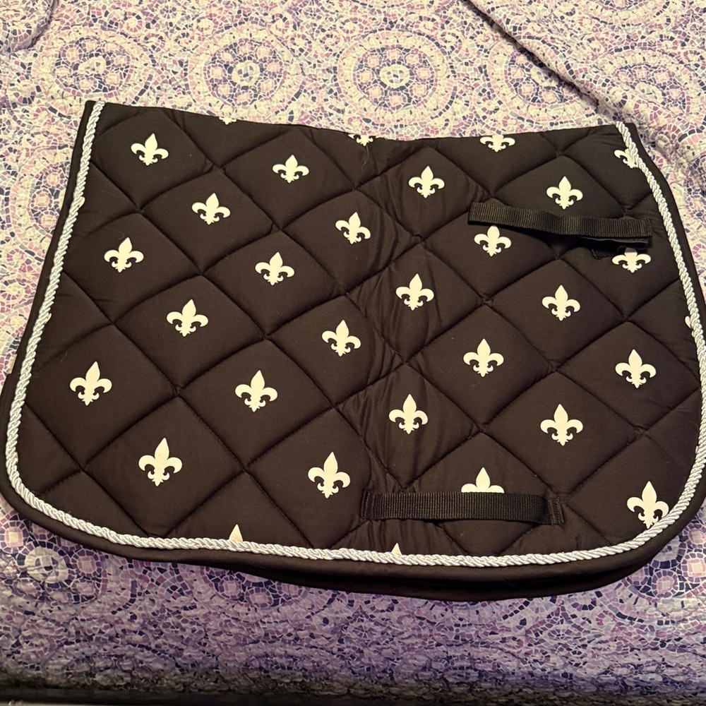 Lettia Collection Black and White Fleur-de-Lis English Saddle Pad 🐴 - Picture 2 of 6